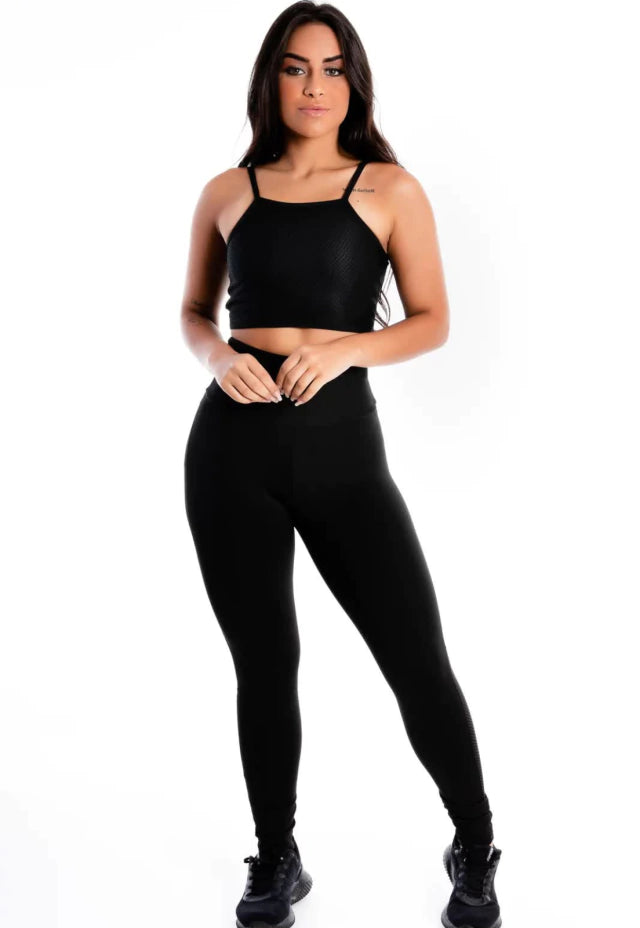 Conjunto Fitness Preto com Detalhe em Tela – Cropped de Alça Fina + Legging Cintura Alta