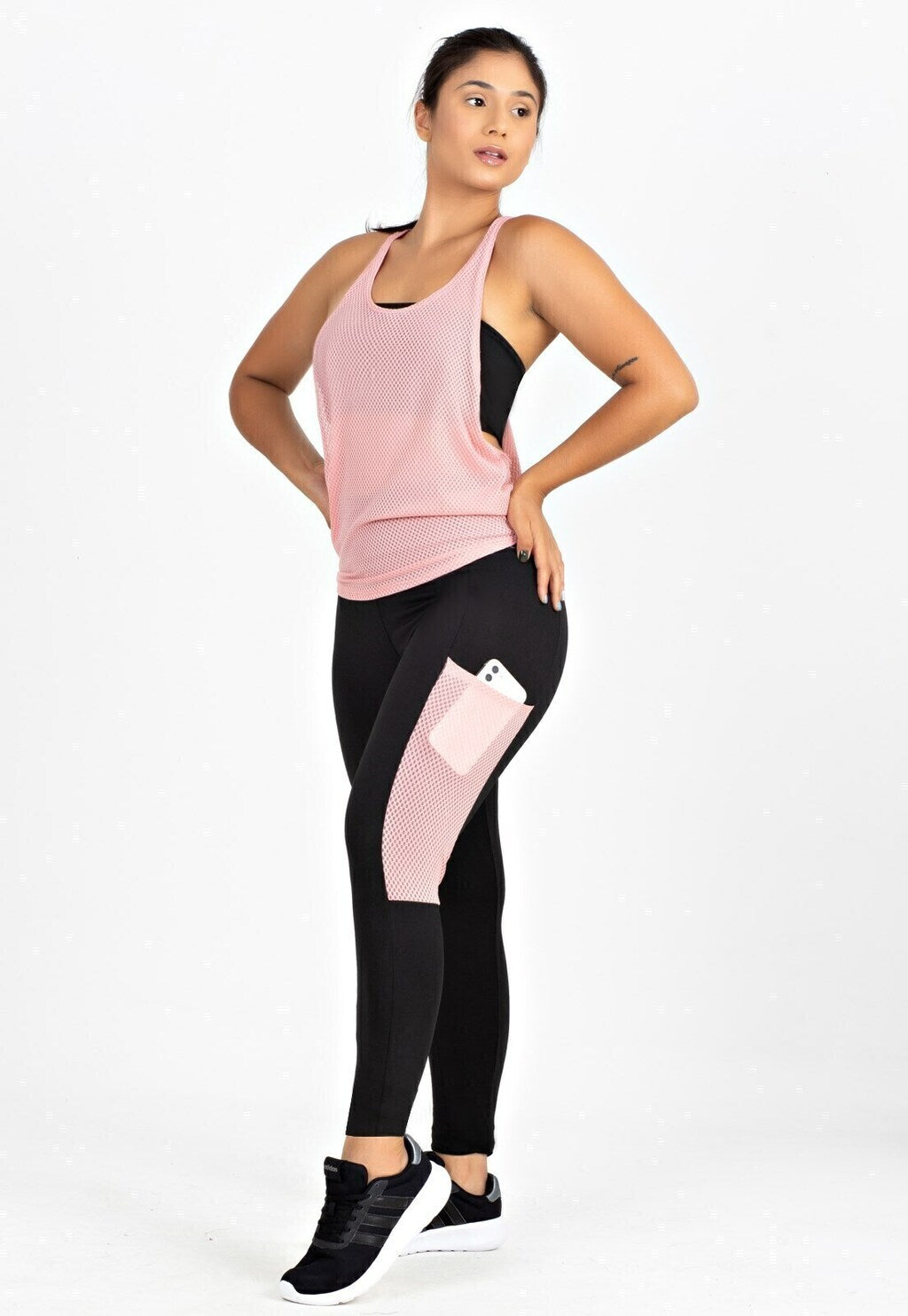 Conjunto Calça Legging com Bolso em Tela Dry + Regata de Tela + Top Tomara que Caia Preto com Rosé