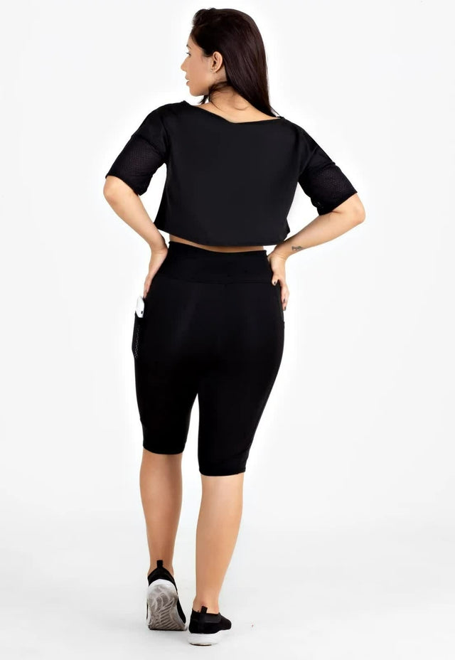 Conjunto Fitness Preto Bermuda com Bolso em Tela e Cropped