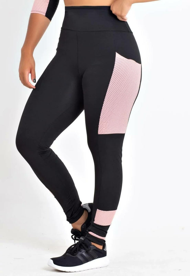 Calça Legging Preta com Detalhe Rosê, Bolso Lateral e Recorte em Tela