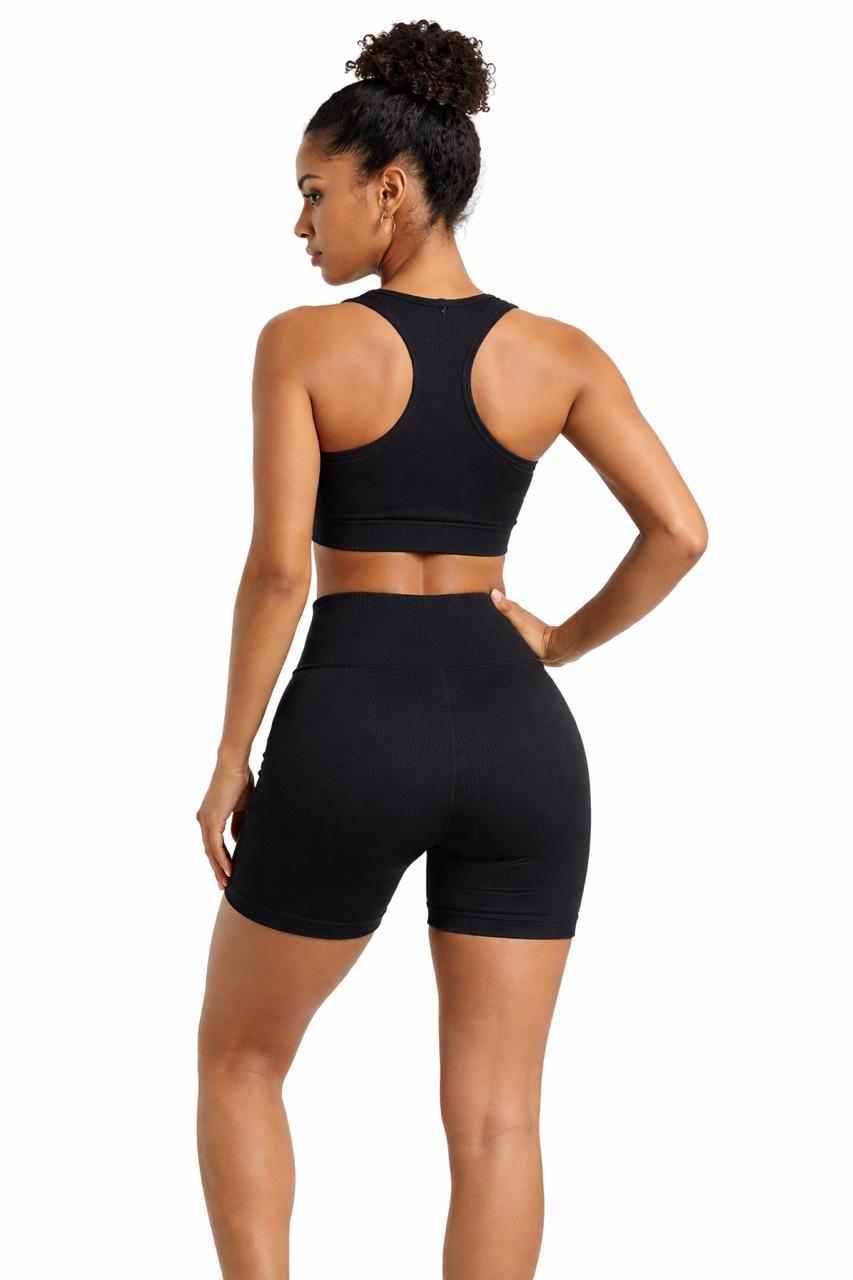 Conjunto Fitness Feminino de Alta Performance em Poliamida com Top Nadador e Short Cintura Alta Modelador