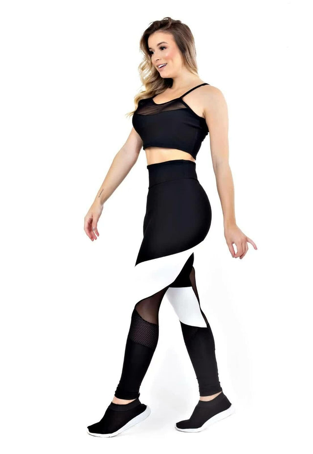 Conjunto Fitness – Legging com Detalhe Branco e Tela  e Cropped de Alcinha com Tela no Busto