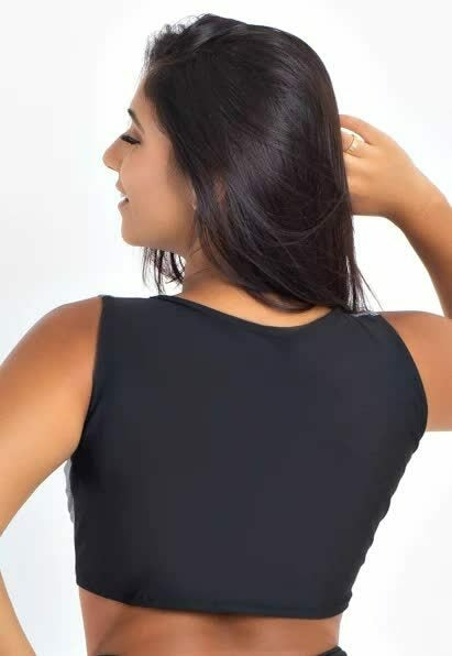 Cropped Fitness Preto Liso – Top Confortável e Versátil