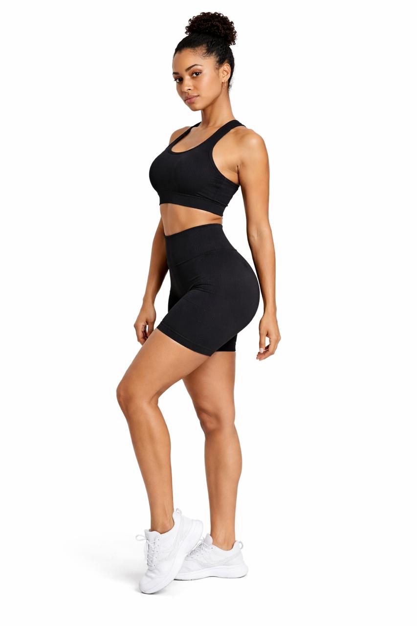 Conjunto Fitness Feminino de Alta Performance em Poliamida com Top Nadador e Short Cintura Alta Modelador