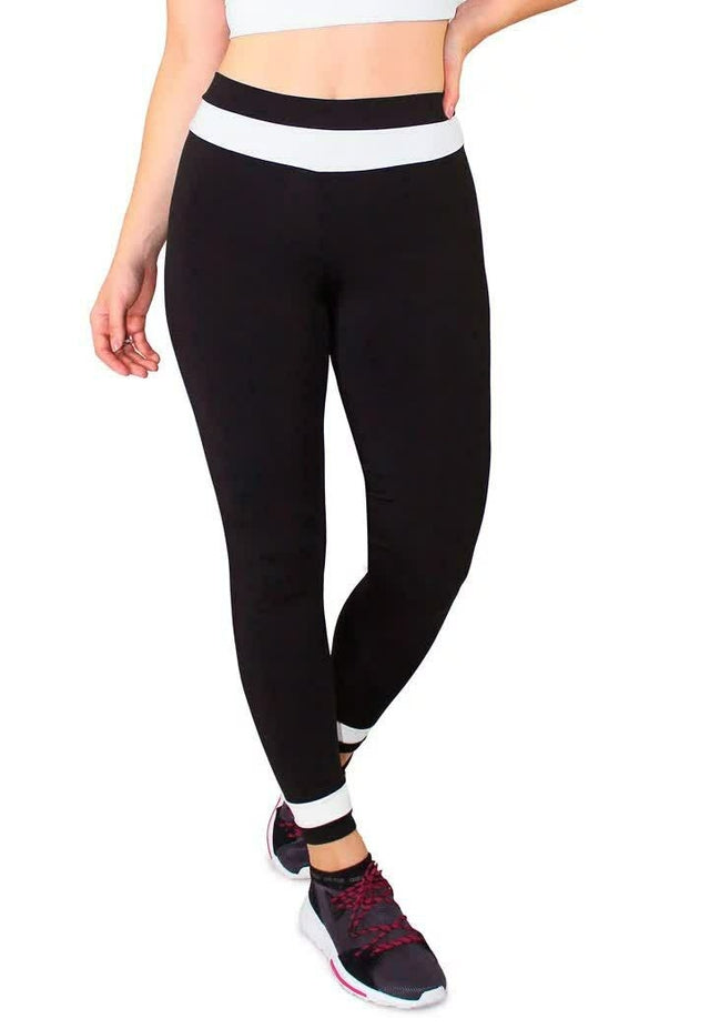 Calça Legging Preta com Detalhe Branco – Conforto, Elasticidade e Estilo