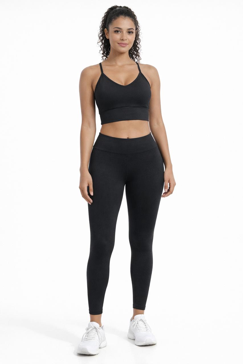Top Fitness Essencial Preto com Alças Finas