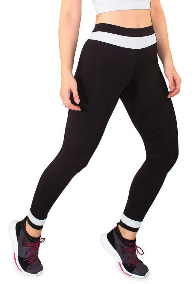 Calça Legging Preta com Detalhe Branco – Conforto, Elasticidade e Estilo